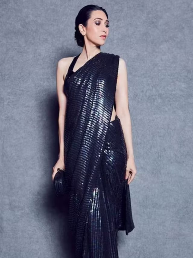 Karisma Kapoor in Dark Blue Sequin Saree Karisma Kapoor in Dark Blue Sequin Saree