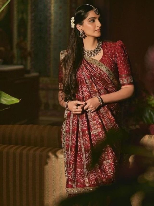 Sonam Kapoor in Maroon Color Saree Sonam Kapoor in Maroon Color Saree