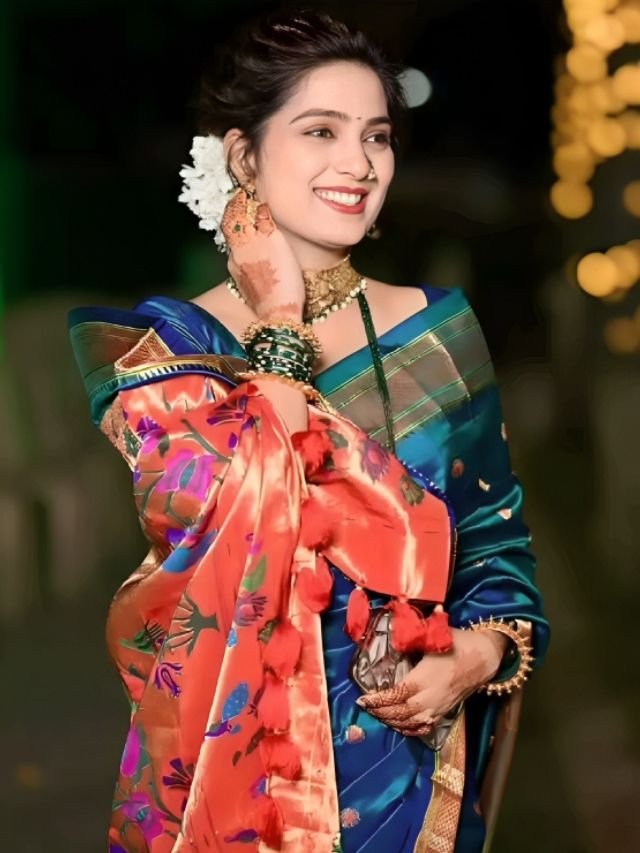 Cover Your Upper Part Completely with the Pallu Cover Your Upper Part Completely with the Pallu