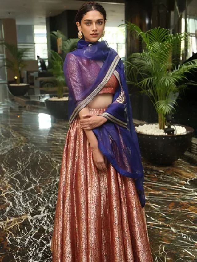 Drape Net Dupatta as A Shawl like Aditi Rao Hydari Drape Net Dupatta as A Shawl like Aditi Rao Hydari