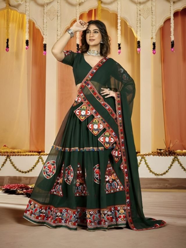 Gujarati Dupatta Draping Style with Lehenga Gujarati Dupatta Draping Style with Lehenga