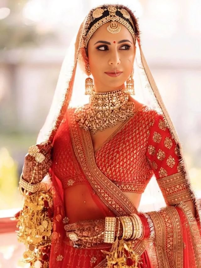 Katrina Kaif with Double Net Dupatta Drape on Lehenga Katrina Kaif with Double Net Dupatta Drape on Lehenga