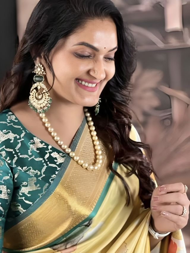 Golden Saree with Pearl Jewellery Golden Saree with Pearl Jewellery