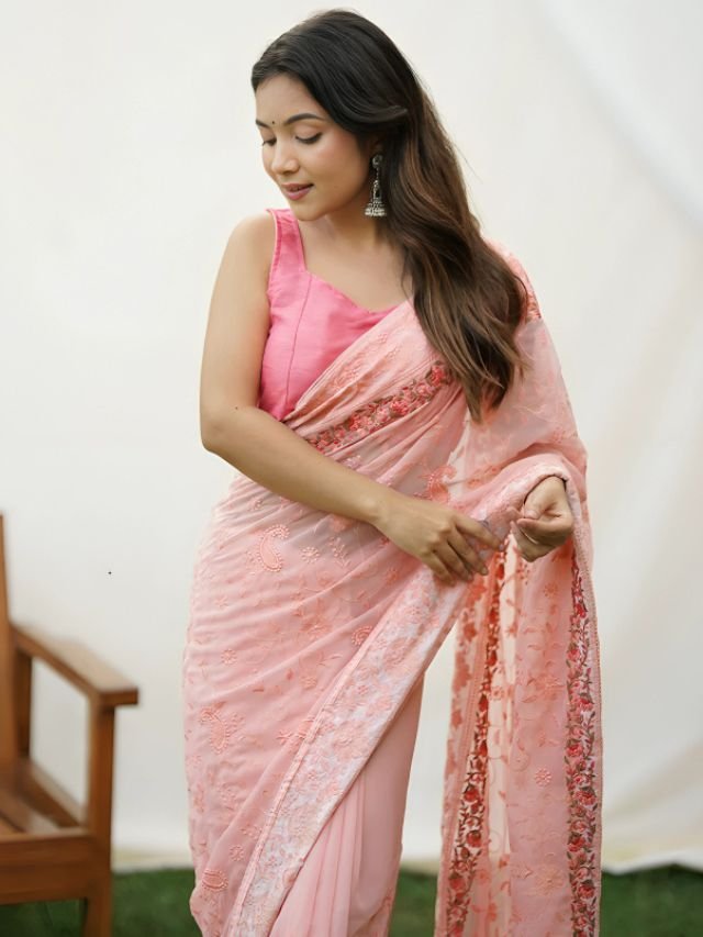 Peach Colour Saree with Pink Blouse Peach Colour Saree with Pink Blouse