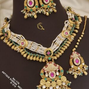 Antique Kundan Necklace Set