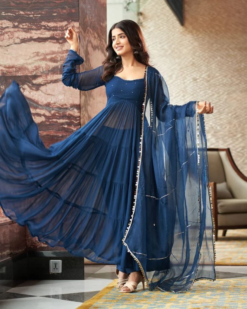 beautiful anarkali elegance wi 1732881911 Beautiful Anarkali Elegance With Modern Touch