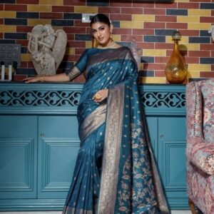 Beautiful Rama Pallu Banarasi Raw Silk Saree With Tassels