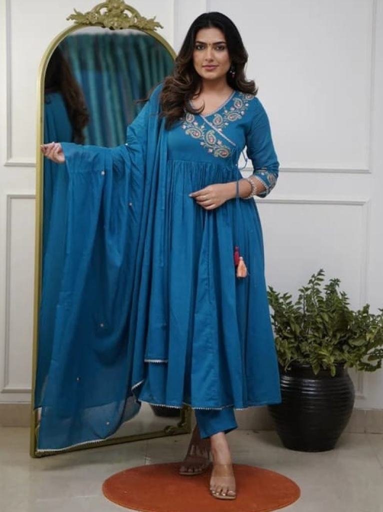 embroidered ocean blue parampa 1746725682 Embroidered Ocean Blue Parampara Kurti Pant Set With Dupatta