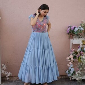 Ladies Stylish Rich Look V Neck Georgette Gown