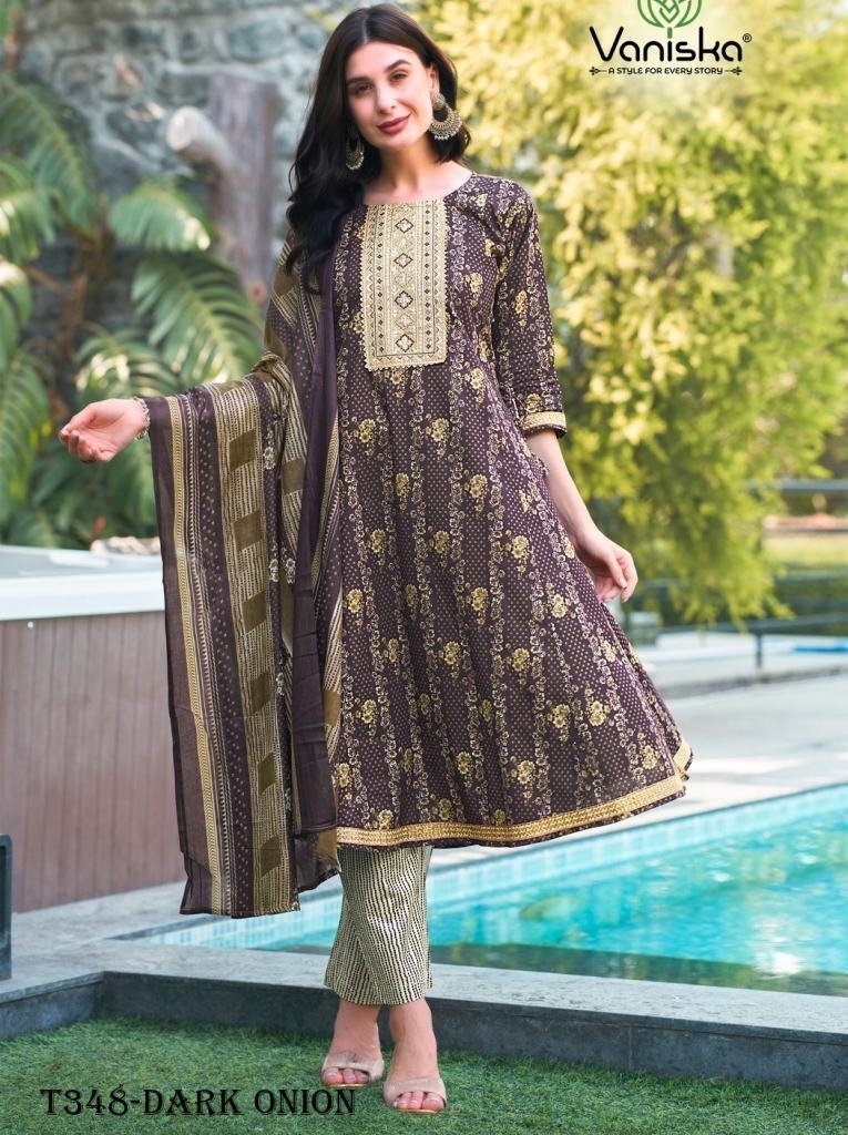 latest dark onion pure cotton 1724414396 Latest Dark Onion Pure Cotton Kurti Pant Dupatta Set