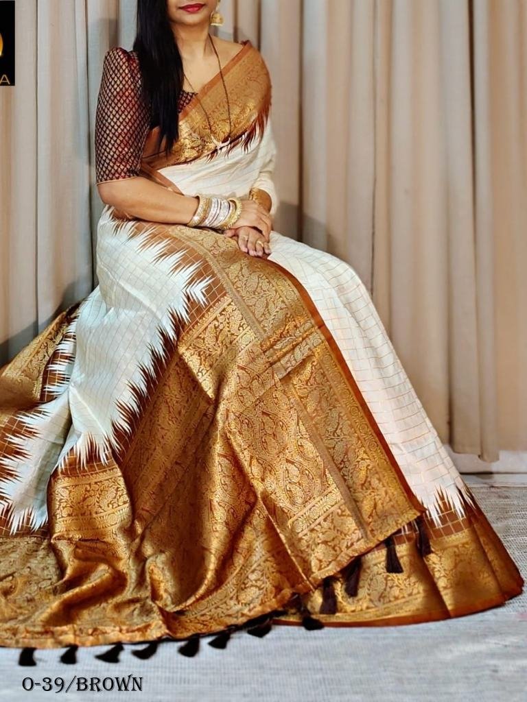 latest luxurious feel brown si 1722946580 Latest Luxurious Feel Brown Silk Saree