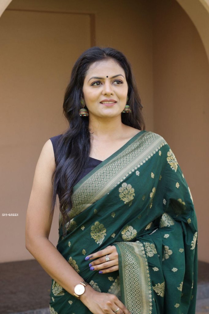 latest silk saree collection w 1747917192 Latest Green Silk Saree Party Wear Collection