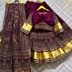 Masrum Gajji Silk Maroon Choli With Beautiful Lagdi Patta