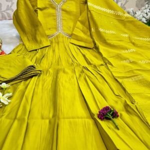 Nayra Cut Mustard Kurti Pant With Dupatta