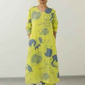 Parrot Green Regular Wear Cotton Kurtis Set With Flower Print