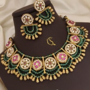 Round Shape Antique Kundan Necklace Set
