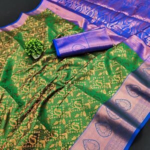 Traditional Wear Green Lichi Silk Saree With Zari Weaving