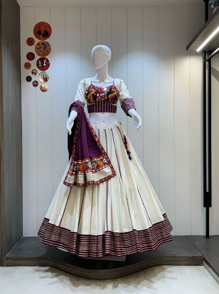 trending wine color gamthi sty 1748689128 Trending Wine Color Gamthi Style Navratri Chaniya Choli