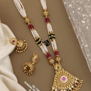 White And Maroon Moti Pendant Mala Set