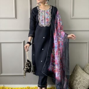 Women Desiner Black Rayon Slub Embroidered Straight Kurti Set