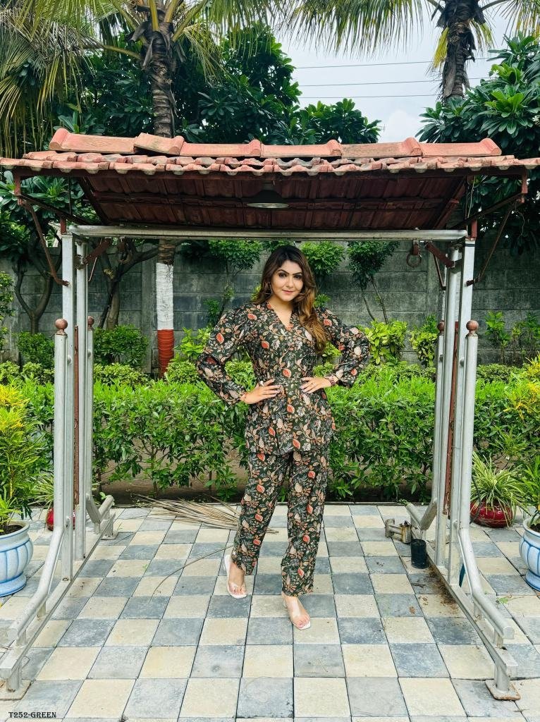 womens wear magenta cotton dig 1721386174 Womens Wear Green Cotton Digital Print Co Ord Set